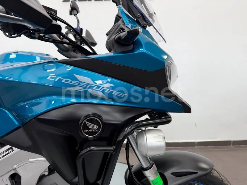 Honda VFR800X Crossrunner - Vista 8