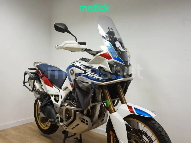 Honda CRF1000L Africa Twin - Vista 10