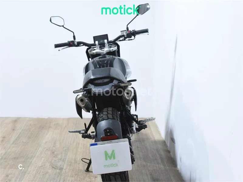 FB Mondial Flat Track 125 - Vista 6