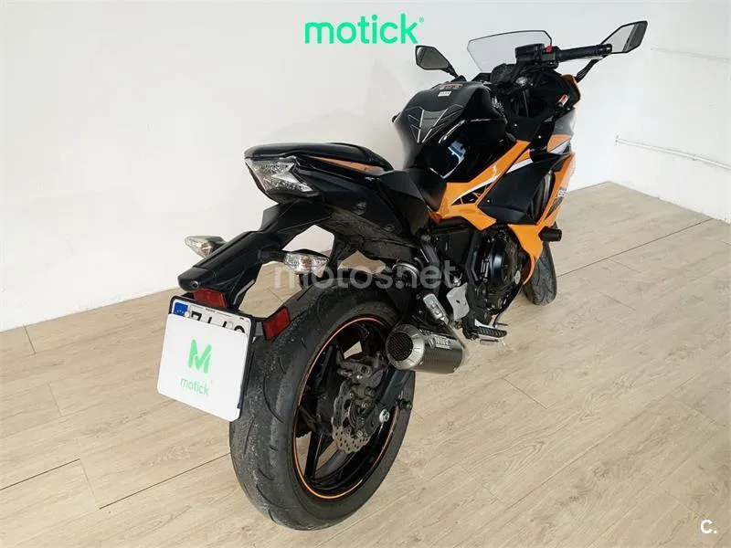 Kawasaki Ninja 650 - Vista 8