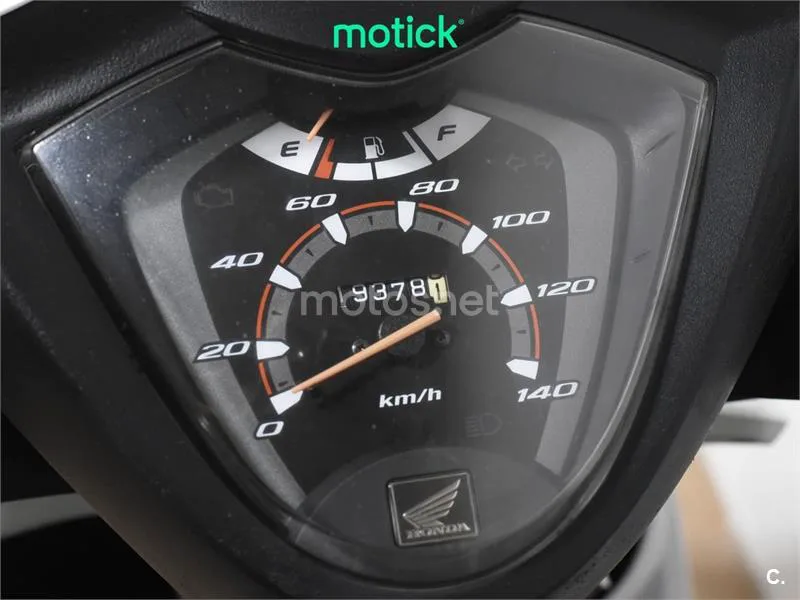 Honda Vision 110 - Vista 5