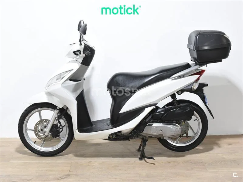 Honda Vision 110 - Vista 7