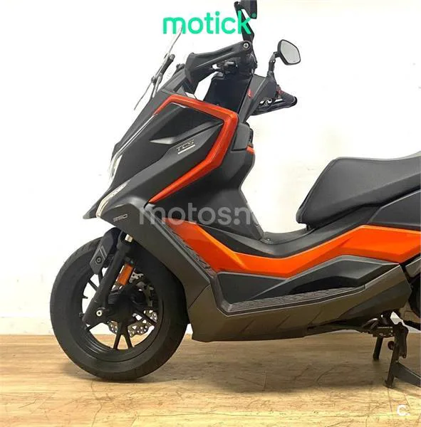 Kymco DTX 350 - Vista 7