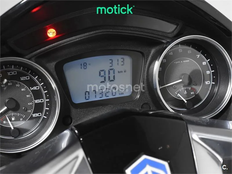 Piaggio X10 125 - Vista 5