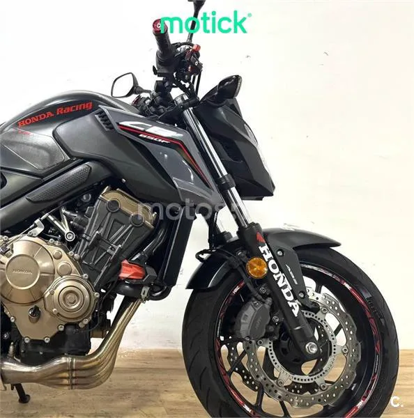 Honda CB650F - Vista 3