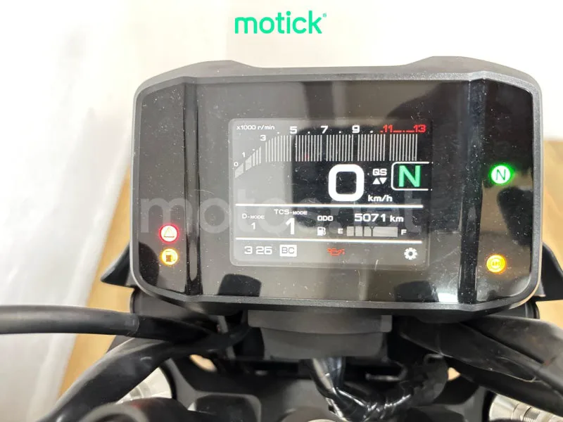 Yamaha MT-09 - Vista 5