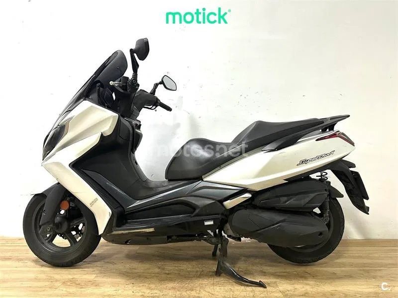 Kymco Super Dink 350 - Vista 5