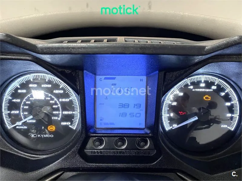 Kymco Grand Dink 300 - Vista 4