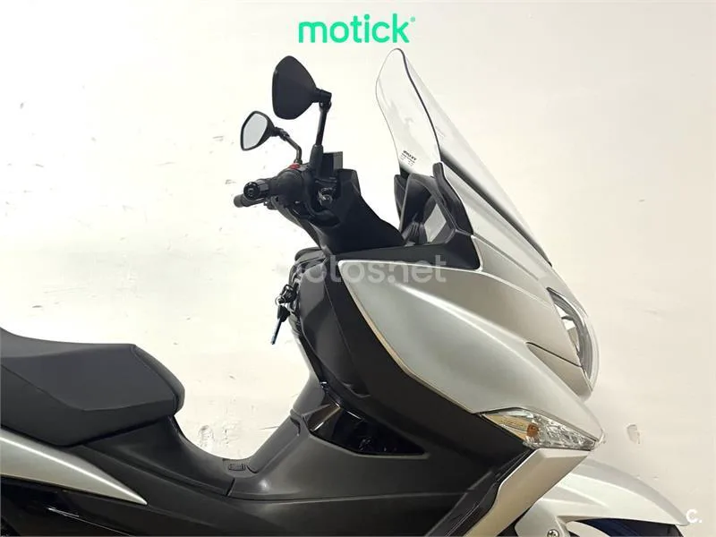 Suzuki Burgman 400 - Vista 3