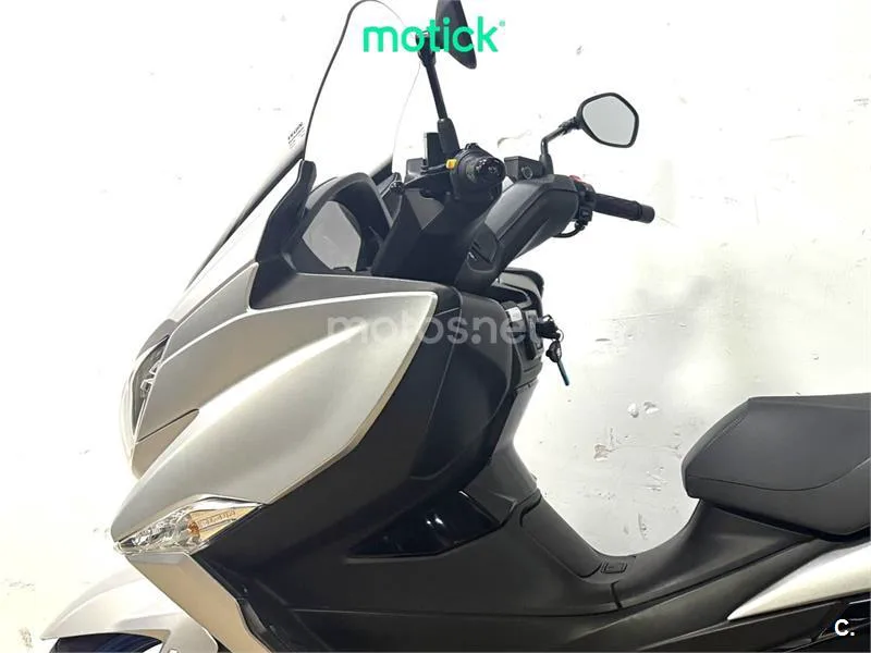 Suzuki Burgman 400 - Vista 6