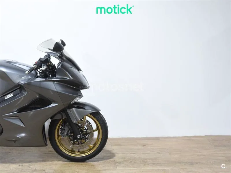 Honda VFR800F - Vista 3