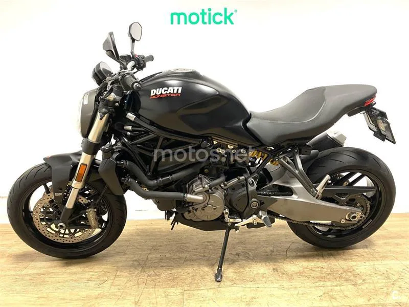 Ducati Monster 821 - Vista 7