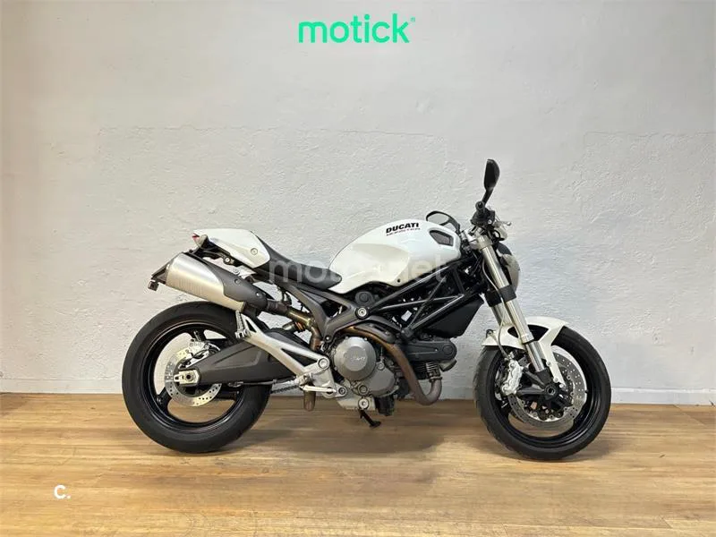 Ducati Monster 696 4280 € 2010 Sevilla - 2