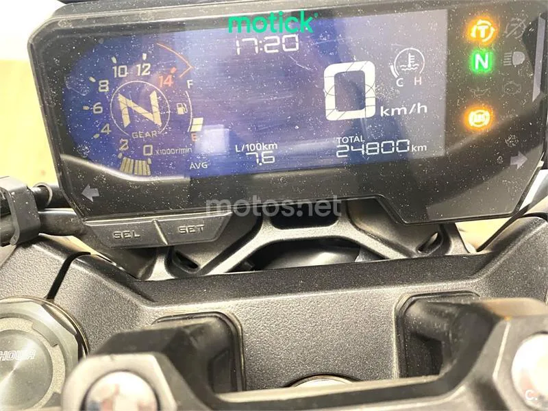 Honda CB650R - Vista 4