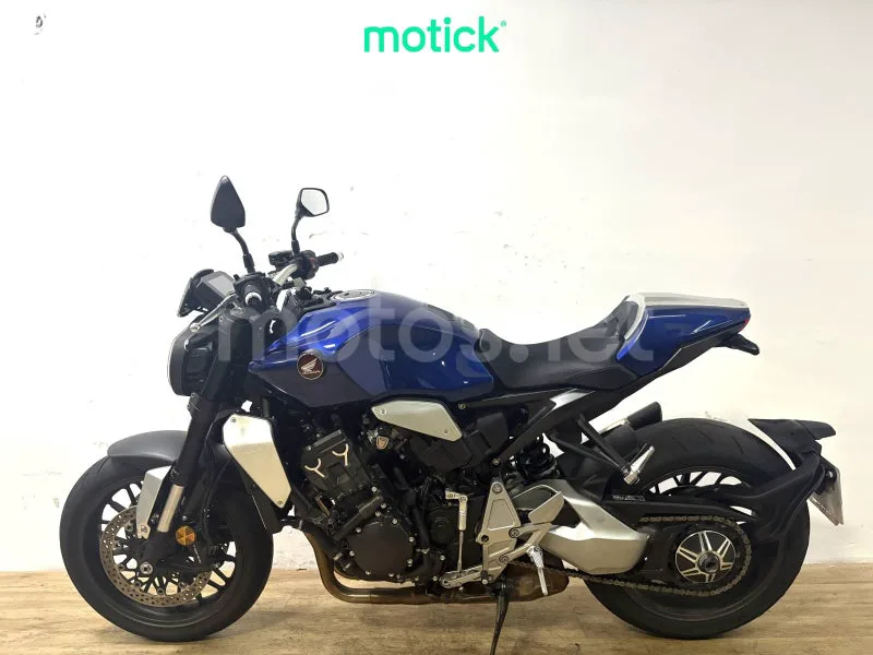 Honda CB1000R - Vista 3