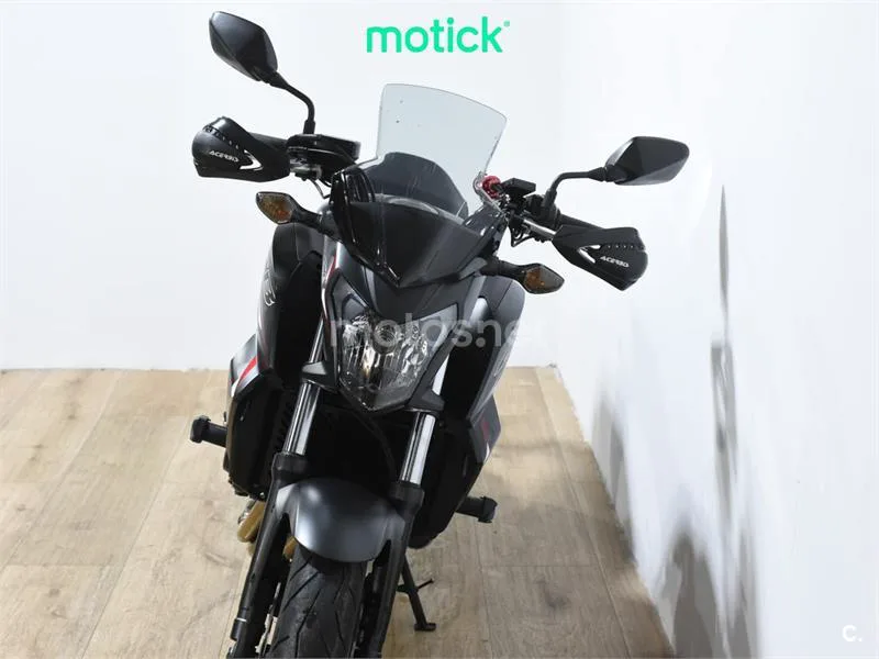 Honda CB650F - Vista 11