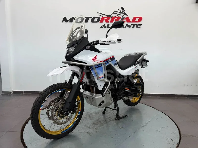 Honda XL750 Transalp - Vista 19