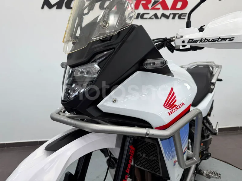Honda XL750 Transalp - Vista 22