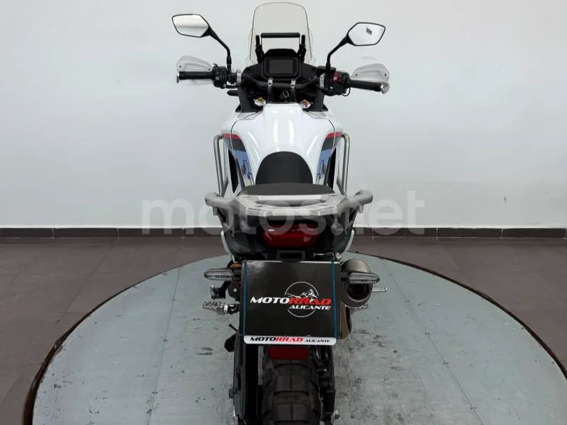 Honda XL750 Transalp - Vista 4