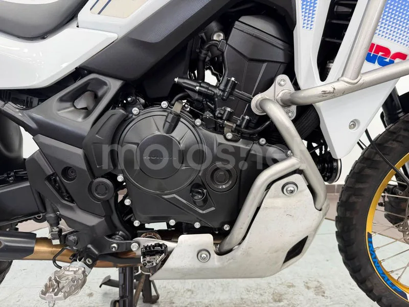 Honda XL750 Transalp - Vista 7