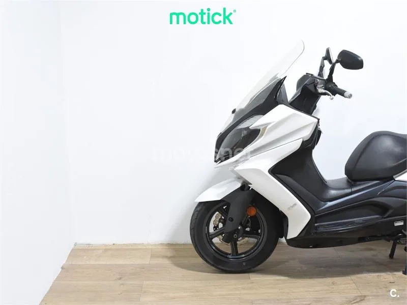 Kymco Super Dink 350 - Vista 7
