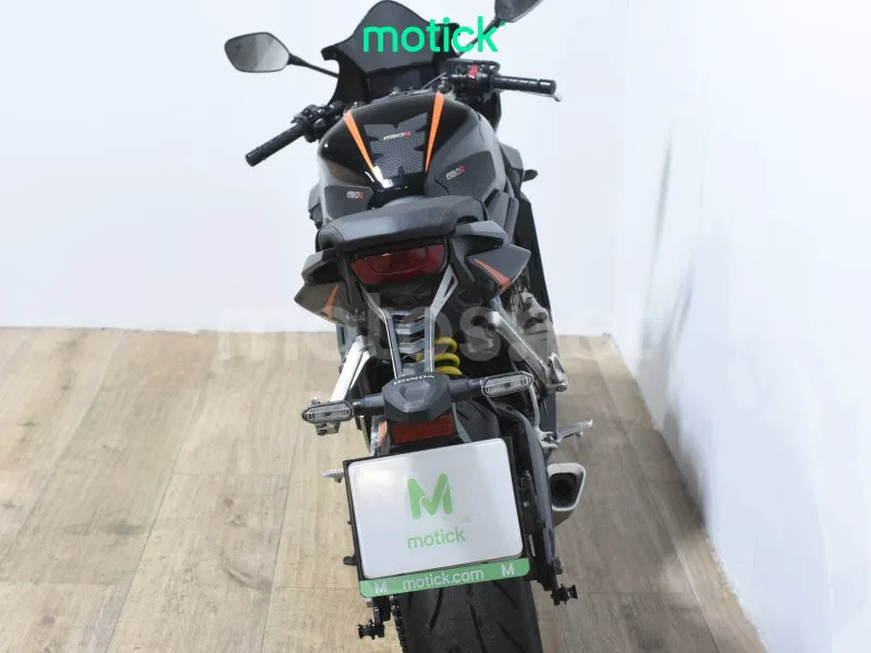 Honda CBR650R - Vista 6