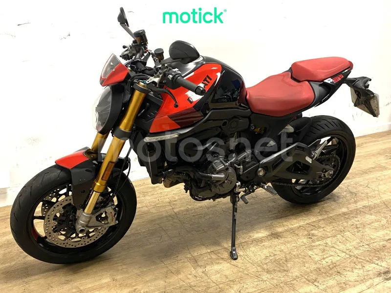 Ducati Monster - Vista 11