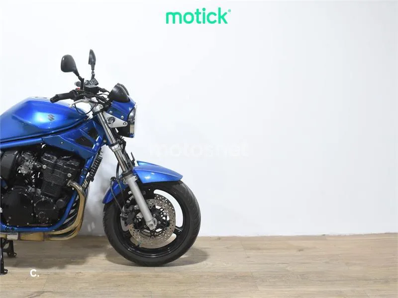 Suzuki Bandit 650 - Vista 4