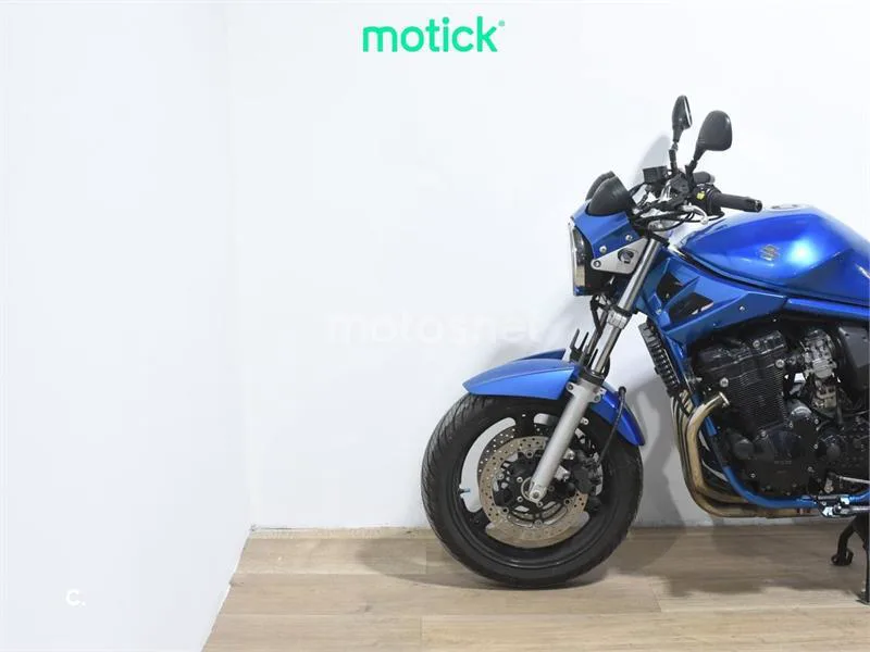 Suzuki Bandit 650 - Vista 8