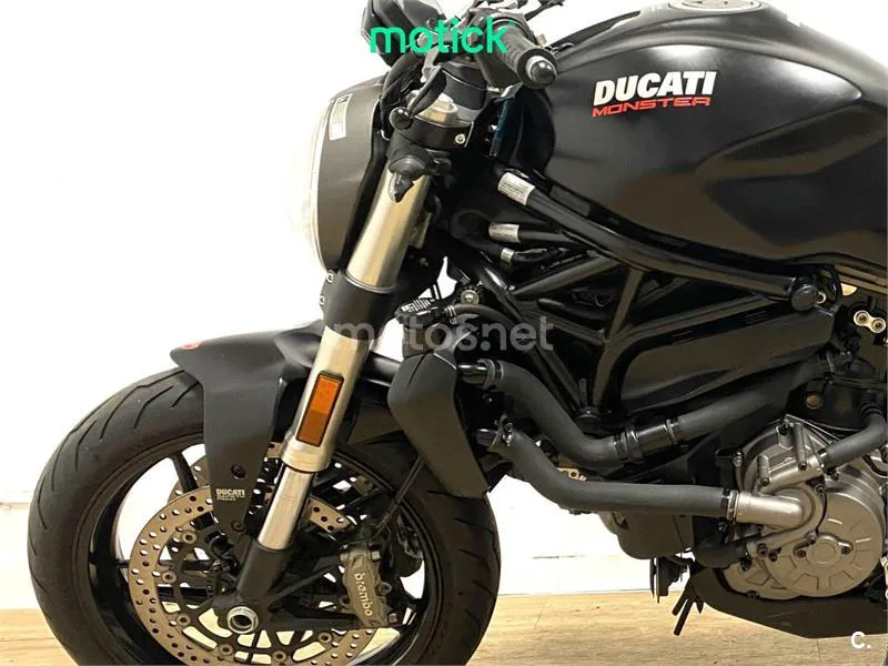 Ducati Monster 821 - Vista 8
