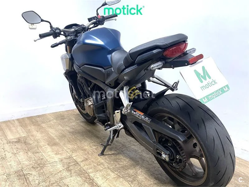 Honda CB650R - Vista 9