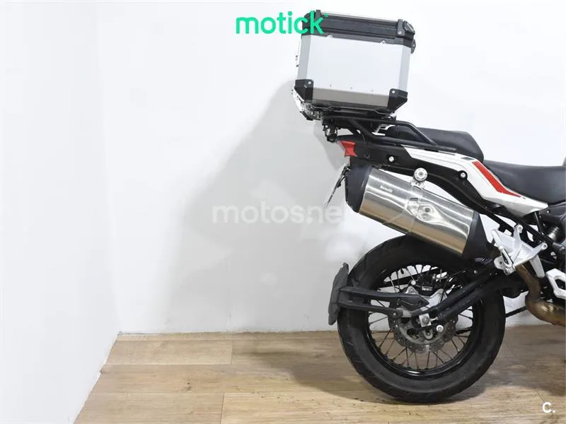 Benelli TRK 502 - Vista 3