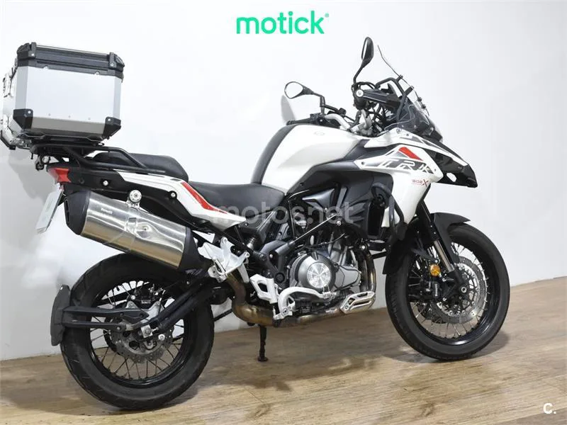 Benelli TRK 502 - Vista 10