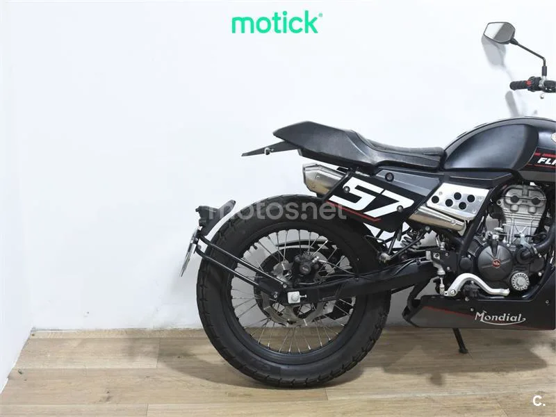 FB Mondial Flat Track 125 - Vista 3