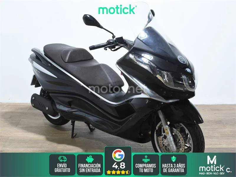 Piaggio X10 125 2640 € 2014 Sevilla - 1