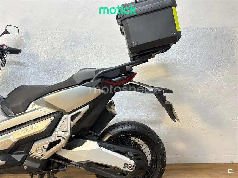 Honda X-ADV - Vista 9