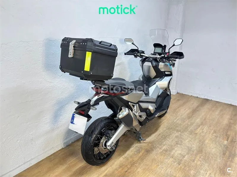 Honda X-ADV - Vista 10