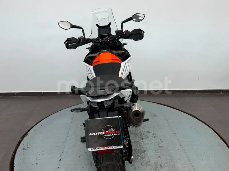 KTM 790 Adventure - Vista 4