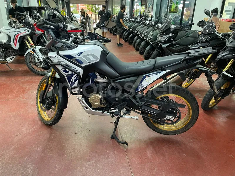 Voge DS800 Rally 6999 € 2026 Alicante - 2