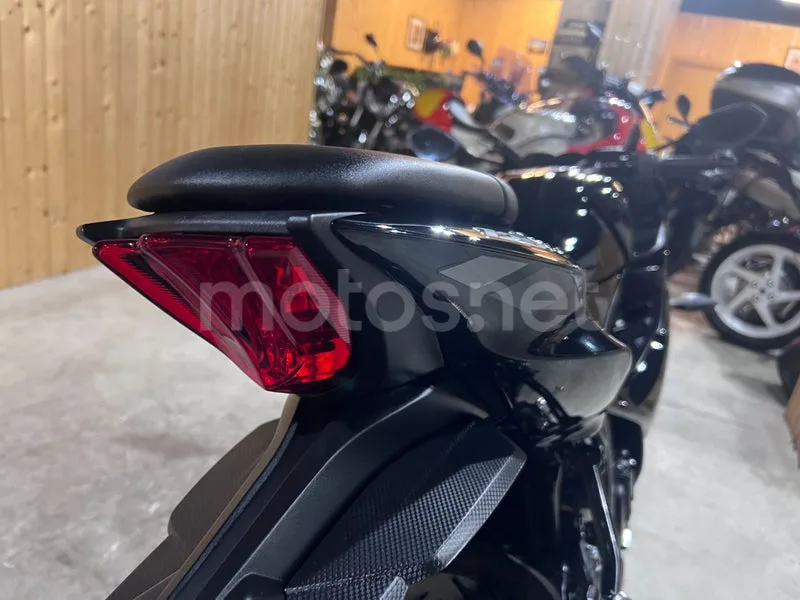 Suzuki GSX-R125 - Vista 34