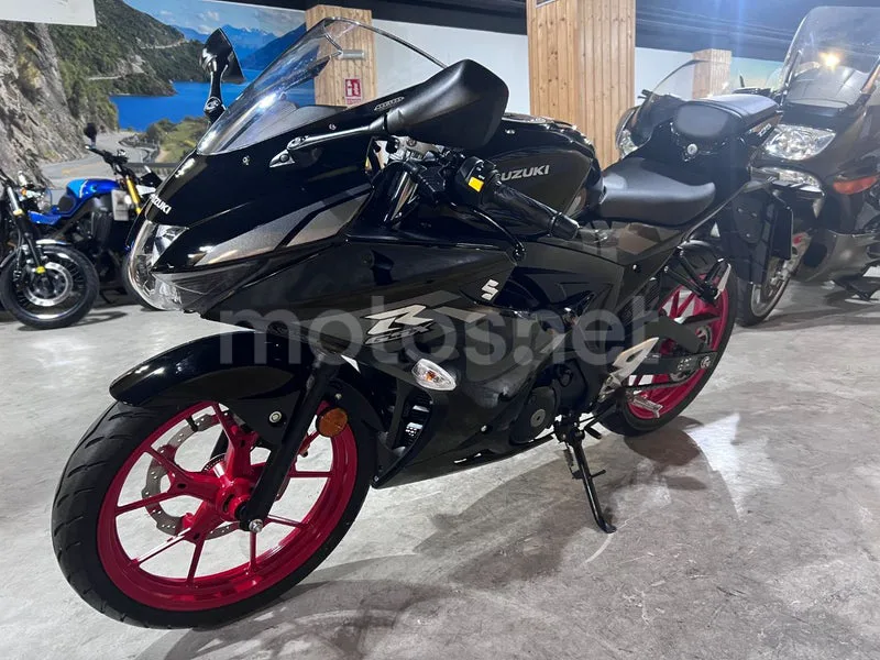 Suzuki GSX-R125 - Vista 5