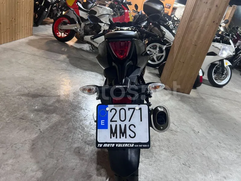 Suzuki GSX-R125 - Vista 7