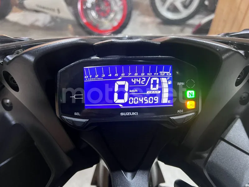 Suzuki GSX-R125 - Vista 63