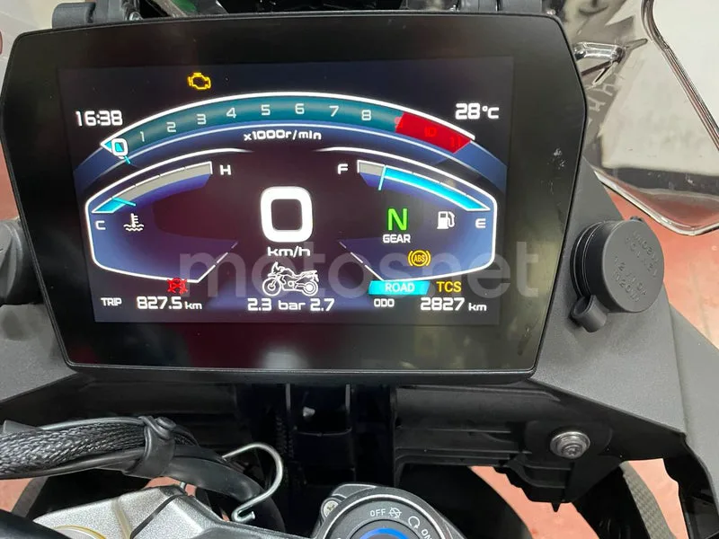 Voge 900DSX - Vista 6