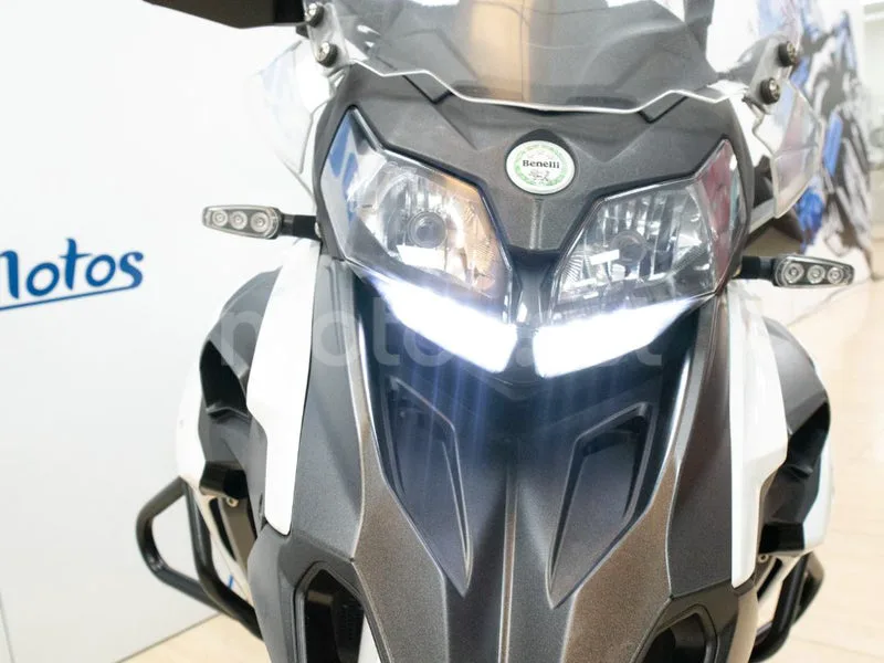 Benelli TRK 502 - Vista 11