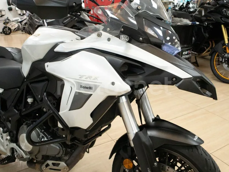 Benelli TRK 502 - Vista 14