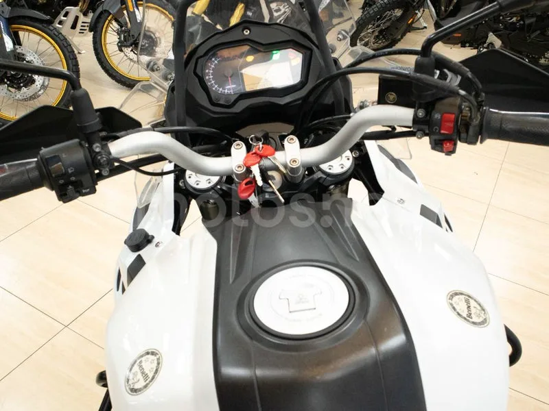 Benelli TRK 502 - Vista 18