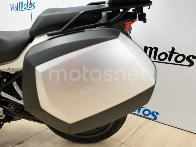 Benelli TRK 502 - Vista 20