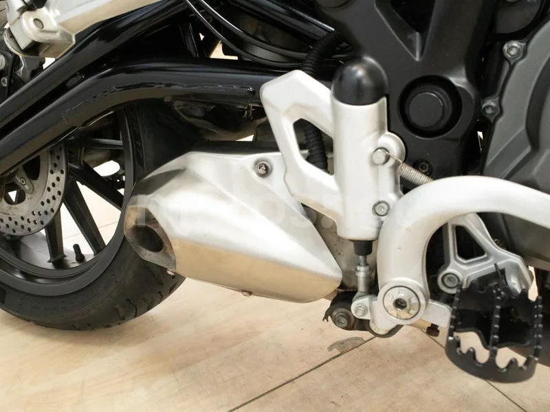 Benelli TRK 502 - Vista 23