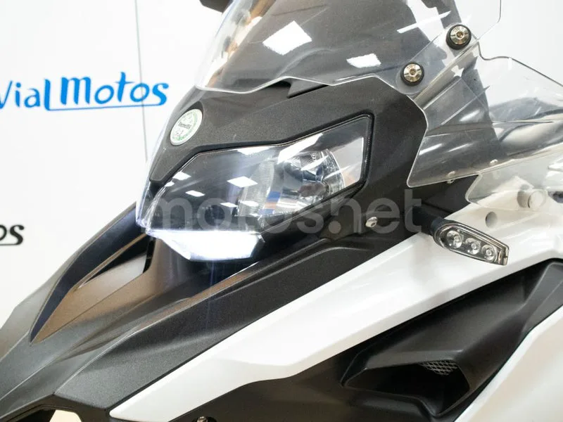 Benelli TRK 502 - Vista 7